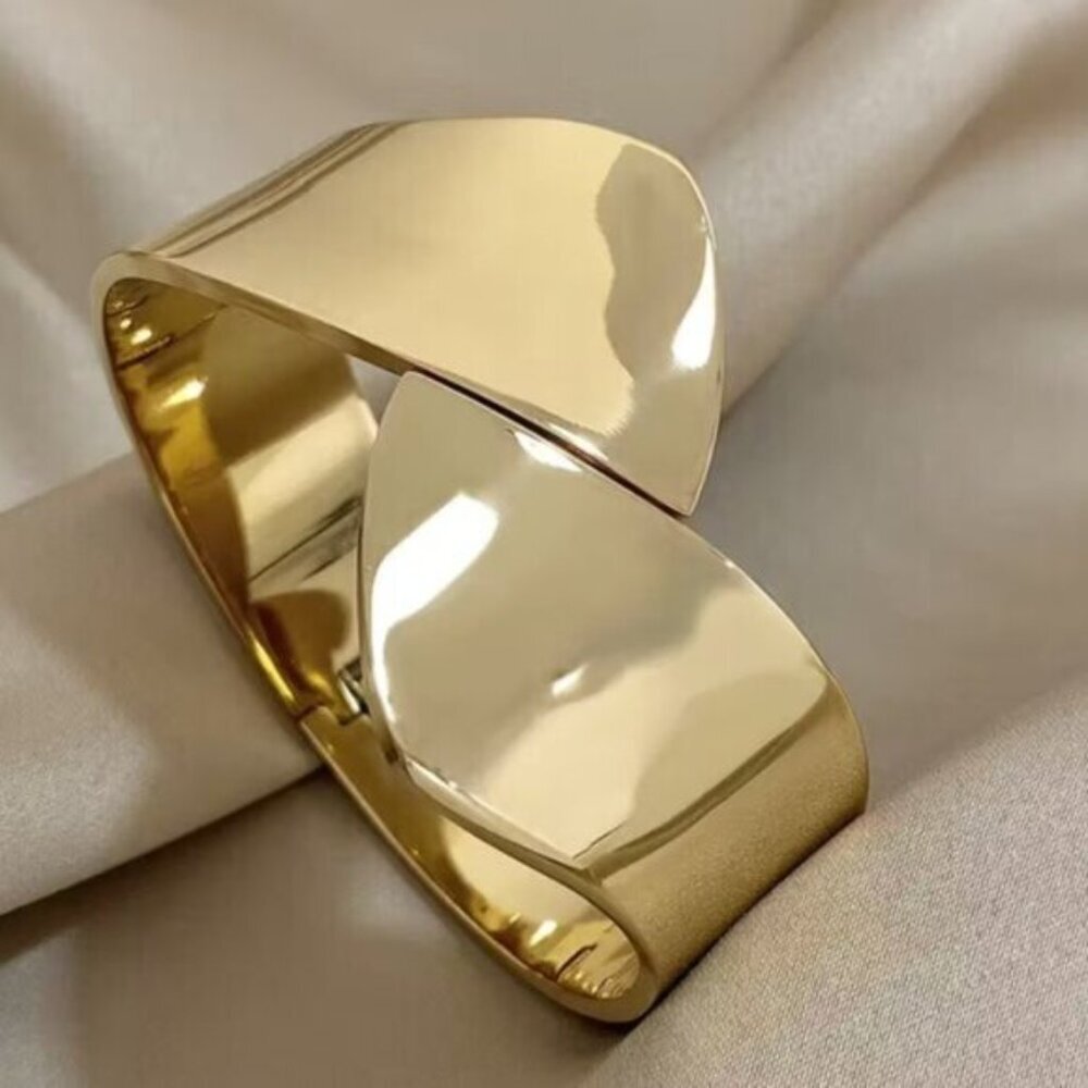 Vintage Chunky Wide Stainless Steel Waterproof 18k Gold Plated Bracelet Bangle